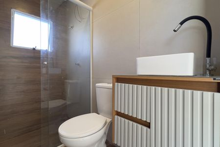 Banheiro de apartamento para alugar com 1 quarto, 39m² em Jardim Santa Mena, Guarulhos
