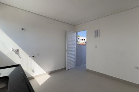 Cozinha e Área de Serviço de apartamento para alugar com 1 quarto, 39m² em Jardim Santa Mena, Guarulhos