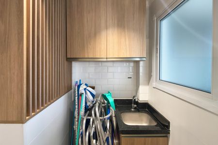 Área de Serviço de apartamento para alugar com 2 quartos, 83m² em Maracanã, Praia Grande