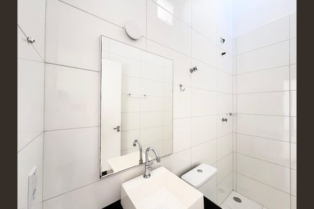 Casa para alugar com 70m², 2 quartos e 1 vaga Casa para alugar com 70m², 2 quartos e 1 vagaBanheiro