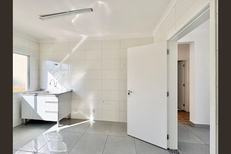 Cozinha e Área de Serviço de casa para alugar com 2 quartos, 70m² em Nossa Senhora do O, São Paulo