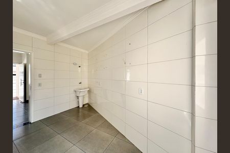 Casa para alugar com 70m², 2 quartos e 1 vaga Casa para alugar com 70m², 2 quartos e 1 vagaCozinha e Área de Serviço