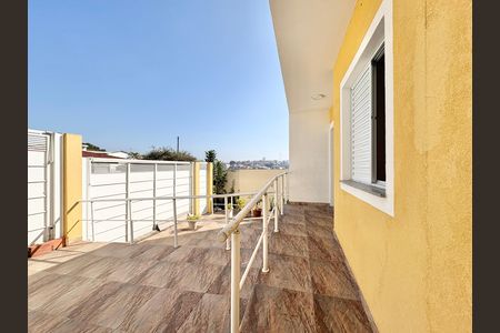 Casa para alugar com 70m², 2 quartos e 1 vaga Casa para alugar com 70m², 2 quartos e 1 vagaEntrada