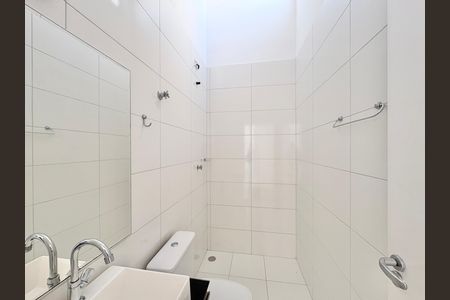Casa para alugar com 70m², 2 quartos e 1 vaga Casa para alugar com 70m², 2 quartos e 1 vagaBanheiro