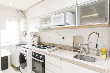 Apartamento para alugar com 59m², 2 quartos e 1 vaga Apartamento para alugar com 59m², 2 quartos e 1 vagaCozinha e Área de Serviço