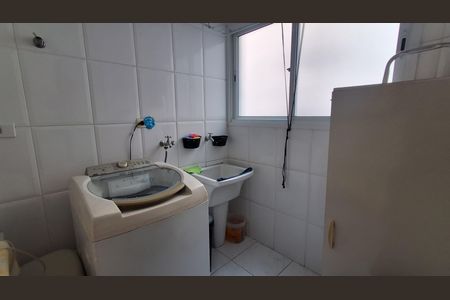 Área de Serviço  de apartamento para alugar com 2 quartos, 82m² em Santa Maria, São Caetano do Sul