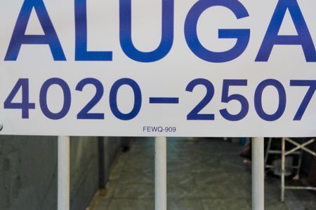 Placa de casa para alugar com 1 quarto, 45m² em Jardim Bandeirantes (zona Norte), São Paulo