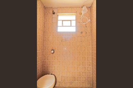 Banheiro de casa para alugar com 1 quarto, 45m² em Jardim Bandeirantes (zona Norte), São Paulo