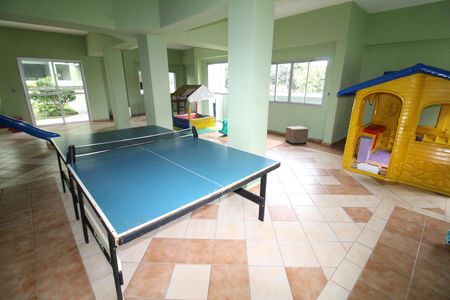Apartamento para alugar com 68m², 2 quartos e 1 vagaÁrea comum - Sala de Jogos
