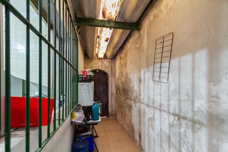 Corredor Lateral de casa à venda com 3 quartos, 160m² em Bairro dos Casa, São Bernardo do Campo