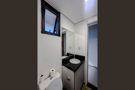Banheiro de apartamento para alugar com 1 quarto, 38m² em Vila Invernada, São Paulo