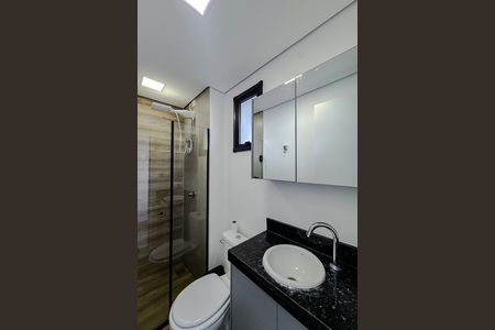 Banheiro de apartamento para alugar com 1 quarto, 38m² em Vila Invernada, São Paulo