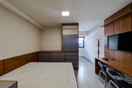 Apartamento para alugar com 38m², 1 quarto e sem vaga Apartamento para alugar com 38m², 1 quarto e sem vagaStudio