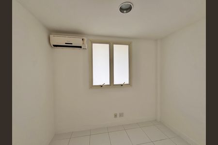 Apartamento à venda com 436m², 4 quartos e 2 vagas Apartamento à venda com 436m², 4 quartos e 2 vagasÁrea de Serviço