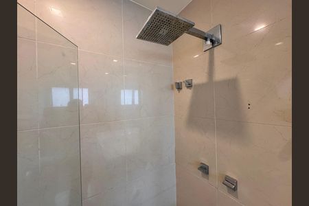 Apartamento à venda com 436m², 4 quartos e 2 vagas Apartamento à venda com 436m², 4 quartos e 2 vagasSuíte 4 (Master) - Banheiro