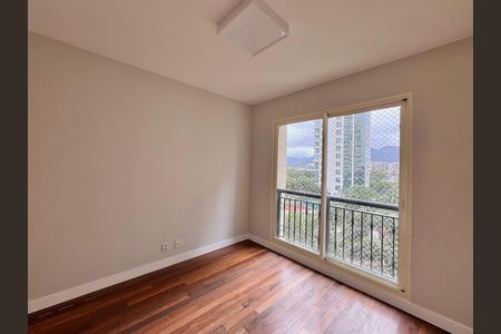 Apartamento à venda com 436m², 4 quartos e 2 vagas Apartamento à venda com 436m², 4 quartos e 2 vagasSuíte 2