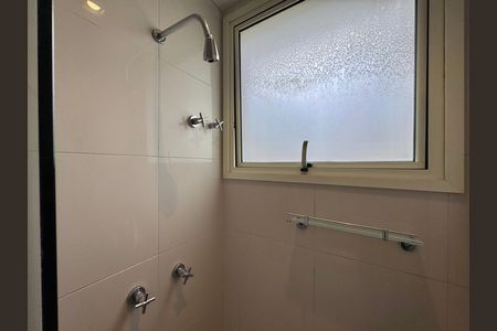 Apartamento à venda com 436m², 4 quartos e 2 vagas Apartamento à venda com 436m², 4 quartos e 2 vagasSuíte 3 - Banheiro