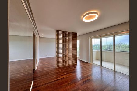 Apartamento à venda com 436m², 4 quartos e 2 vagas Apartamento à venda com 436m², 4 quartos e 2 vagasSuíte 4 (Master)