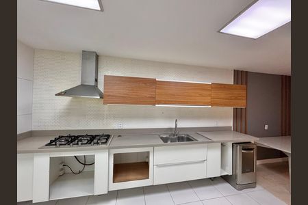 Apartamento à venda com 436m², 4 quartos e 2 vagas Apartamento à venda com 436m², 4 quartos e 2 vagasCozinha