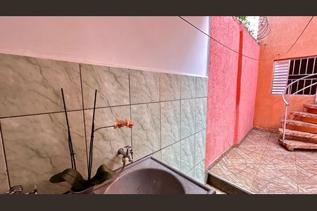 Área de Serviço de casa à venda com 2 quartos, 133m² em Jardim Kawamoto, Guarulhos