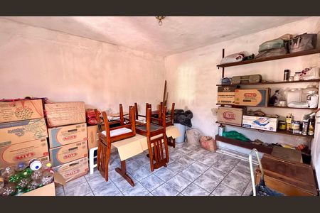 Casa à venda com 133m², 2 quartos e 2 vagas Casa à venda com 133m², 2 quartos e 2 vagasDespensa