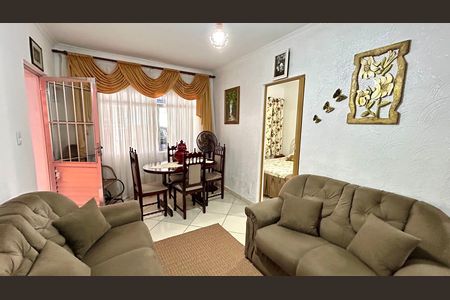 Casa à venda com 133m², 2 quartos e 2 vagas Casa à venda com 133m², 2 quartos e 2 vagasSala