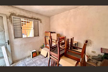 Casa à venda com 133m², 2 quartos e 2 vagas Casa à venda com 133m², 2 quartos e 2 vagasDespensa
