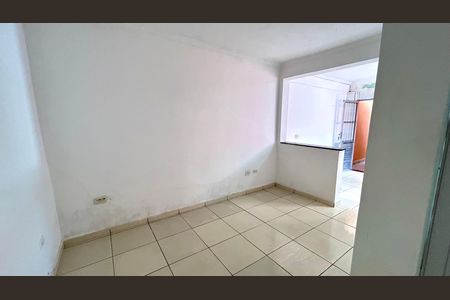 Casa à venda com 133m², 2 quartos e 2 vagas Casa à venda com 133m², 2 quartos e 2 vagasSala