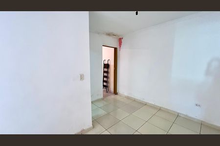Casa à venda com 133m², 2 quartos e 2 vagas Casa à venda com 133m², 2 quartos e 2 vagasSala