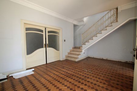 Casa para alugar com 3 quartos, 240m² em Jardim da Gloria, São Paulo