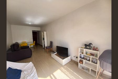 Apartamento para alugar com 65m², 2 quartos e 1 vagaSala