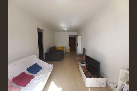 Apartamento para alugar com 65m², 2 quartos e 1 vagaSala