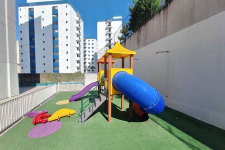 Apartamento para alugar com 110m², 3 quartos e 2 vagas Apartamento para alugar com 110m², 3 quartos e 2 vagasÁrea comum - Playground