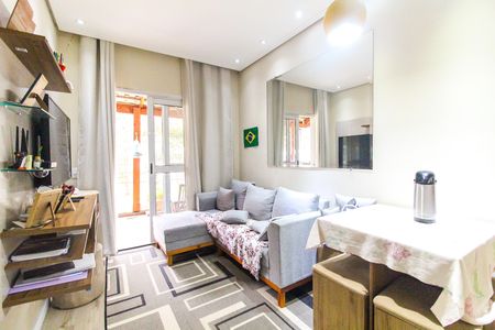 Sala de apartamento para alugar com 2 quartos, 74m² em Vila Nova Curuca, São Paulo