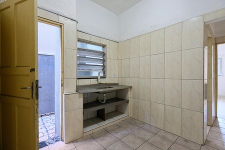 Cozinha de casa para alugar com 2 quartos, 85m² em Vila das Oliveiras, Taboão da Serra
