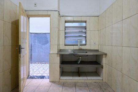 Cozinha de casa para alugar com 2 quartos, 85m² em Vila das Oliveiras, Taboão da Serra