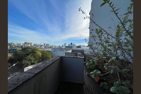 Apartamento à venda com 106m², 2 quartos e 1 vaga