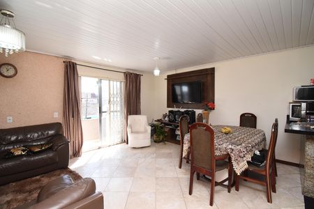 Casa para alugar com 180m², 2 quartos e 2 vagasSala e Cozinha