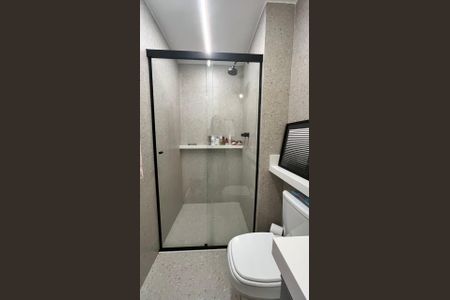 Banheiro de apartamento para alugar com 2 quartos, 73m² em Jardim Prudência, São Paulo