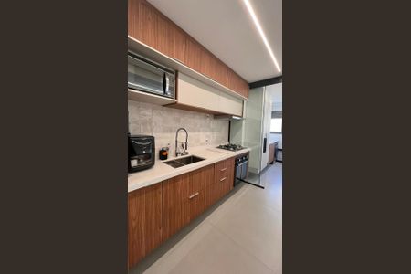 Cozinha de apartamento para alugar com 2 quartos, 73m² em Jardim Prudência, São Paulo