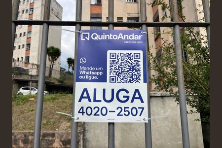Placa QuintoAndar  de apartamento à venda com 3 quartos, 74m² em Califórnia, Belo Horizonte