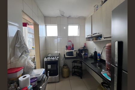 Cozinha de apartamento à venda com 3 quartos, 74m² em Califórnia, Belo Horizonte