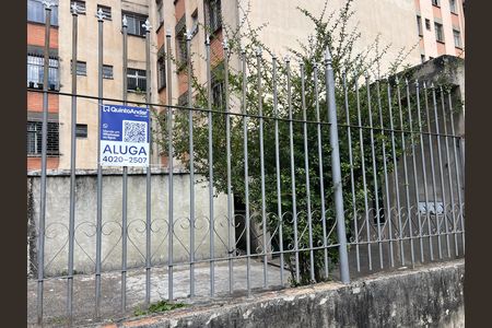 Placa QuintoAndar  de apartamento à venda com 3 quartos, 74m² em Califórnia, Belo Horizonte