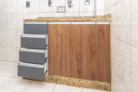 Apartamento à venda com 56m², 2 quartos e 1 vagaCozinha - Armários