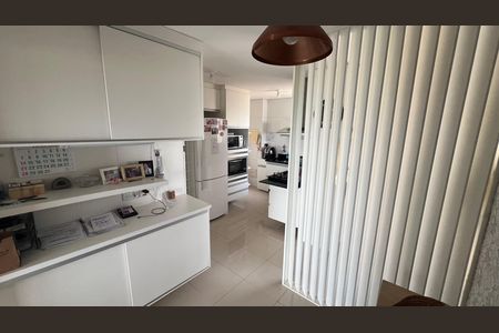 Sala de apartamento à venda com 4 quartos, 140m² em Alphaville, Campinas
