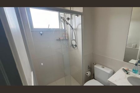 Banheiro de apartamento à venda com 4 quartos, 140m² em Alphaville, Campinas