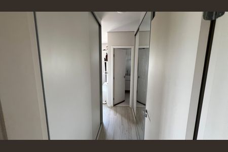 Corredor de apartamento à venda com 4 quartos, 140m² em Alphaville, Campinas