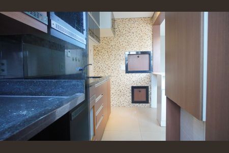 Apartamento à venda com 72m², 3 quartos e 1 vaga Apartamento à venda com 72m², 3 quartos e 1 vagaCozinha e Área de Serviço