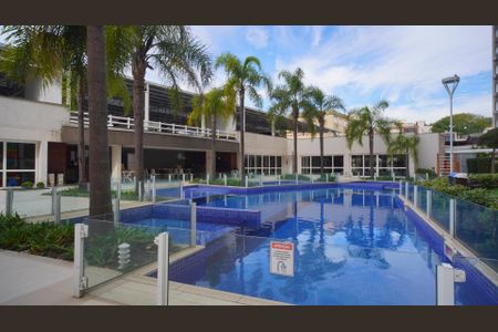Apartamento à venda com 72m², 3 quartos e 1 vaga Apartamento à venda com 72m², 3 quartos e 1 vagaÁrea comum - Piscina