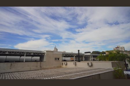 Vista da Rua de apartamento à venda com 3 quartos, 72m² em São João, Porto Alegre